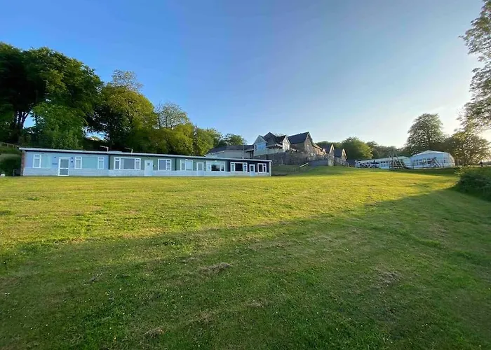 Bay View Chalet, 28 Sea Valley