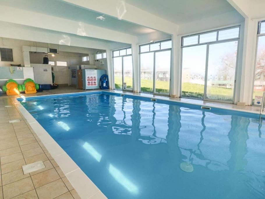 Chalet Bay View Chalet, 28 Sea Valley *